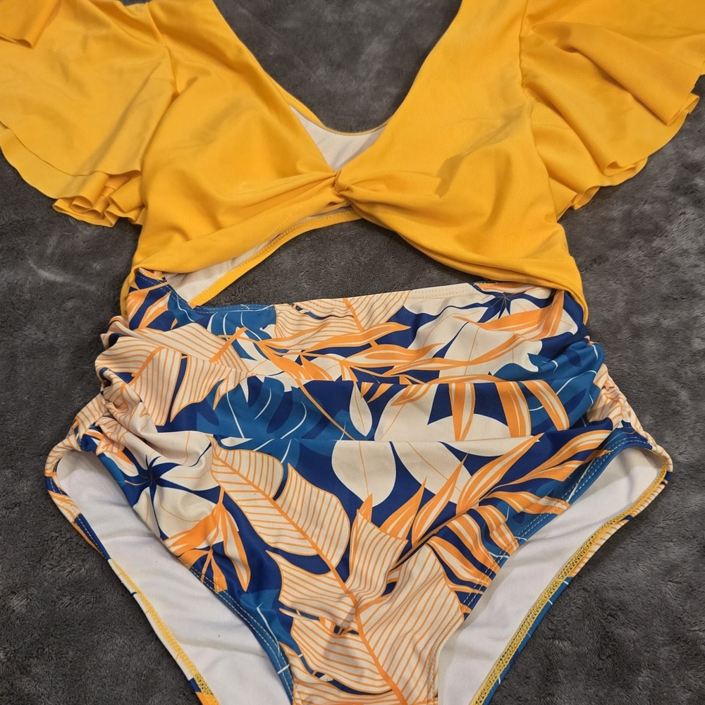 SHEIN Yellow and Blue Leaf Print One Piece Swimsuit